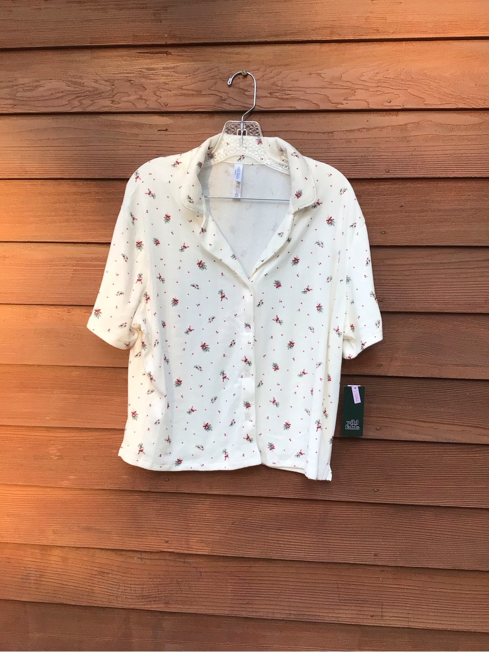 wild fable Mistletoe Pajama Top NWT